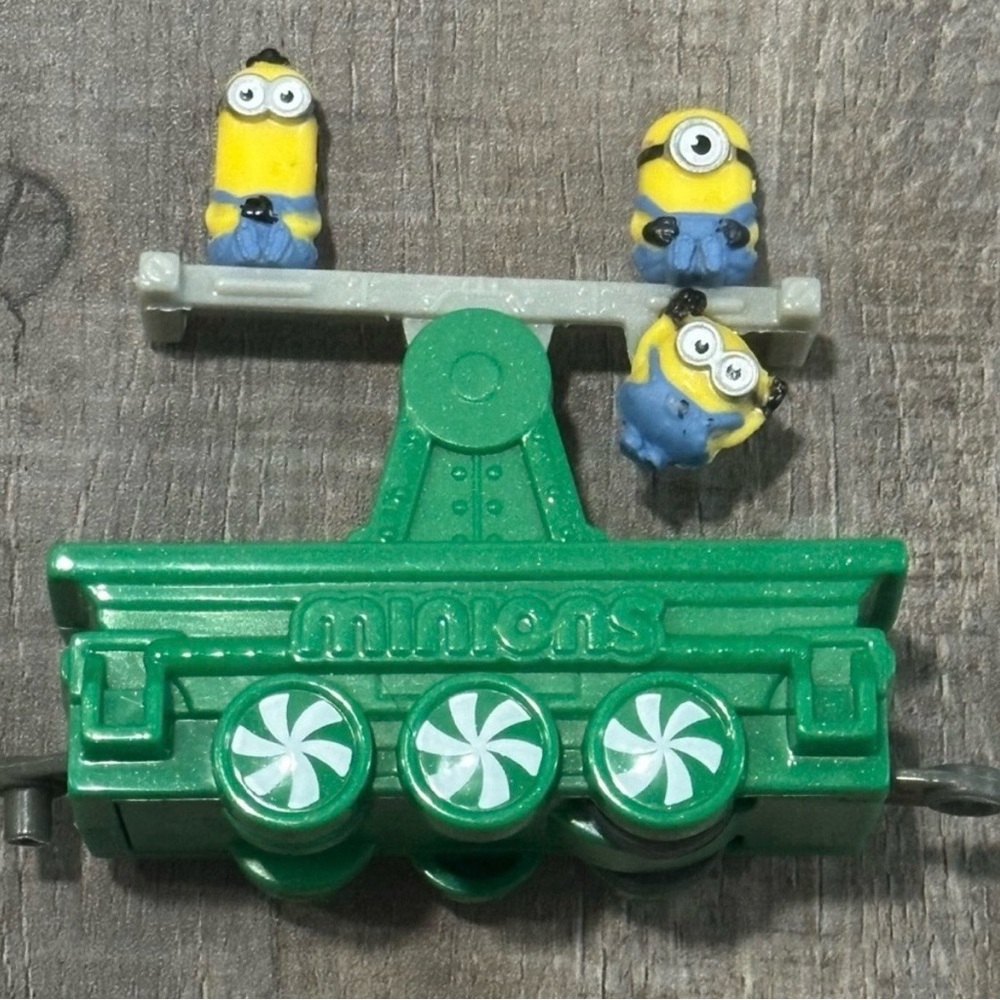 💞 Despicable Me Minions Collectible McDonald’s Happy Meal Toy